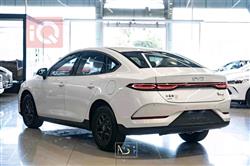 بی وای دی Qin Plus
